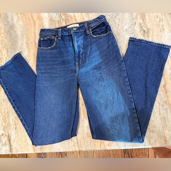 Women’s ABERCROMBIE & FITCH The 90’s Straight Ultra High Rise jeans- Size 4 Long - Picture 6 of 12